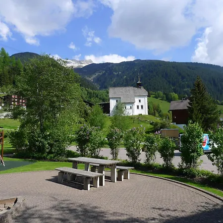 B 096 By Interhome 디센티스