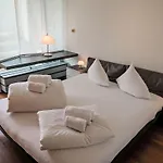 B 096 By Interhome *