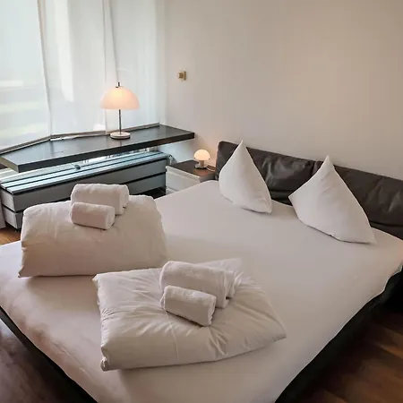 B 096 By Interhome *